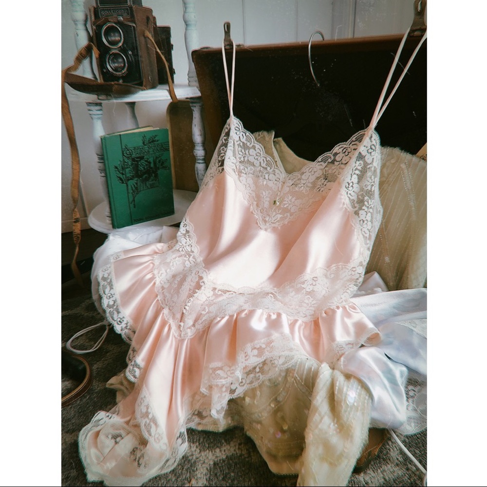 💥SOLD💥 Vintage Pink Lace Teddy Babydoll lingerie